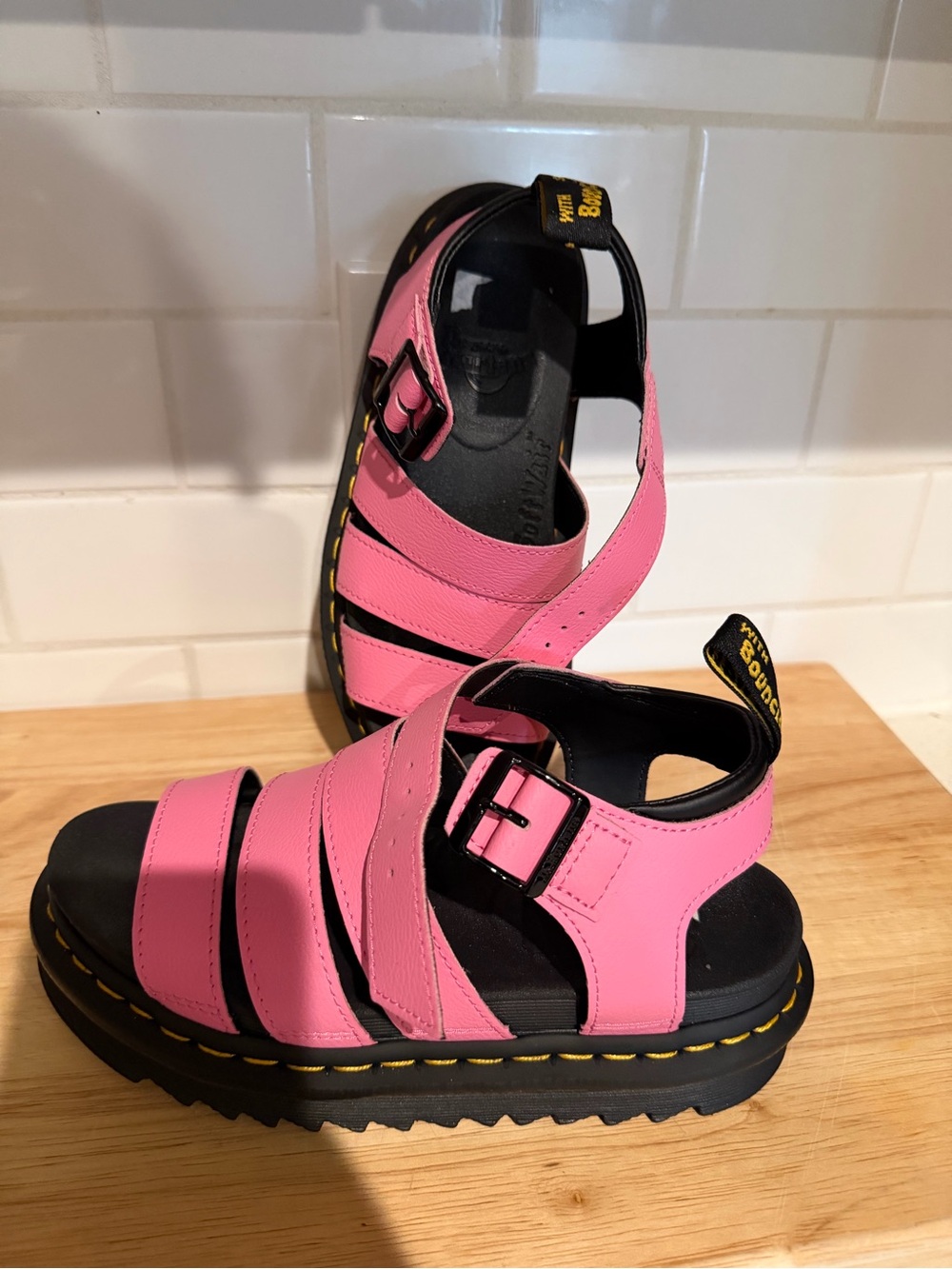 DR MARTENS Blaire Leather
Sandals - Pink - Size‎ 6